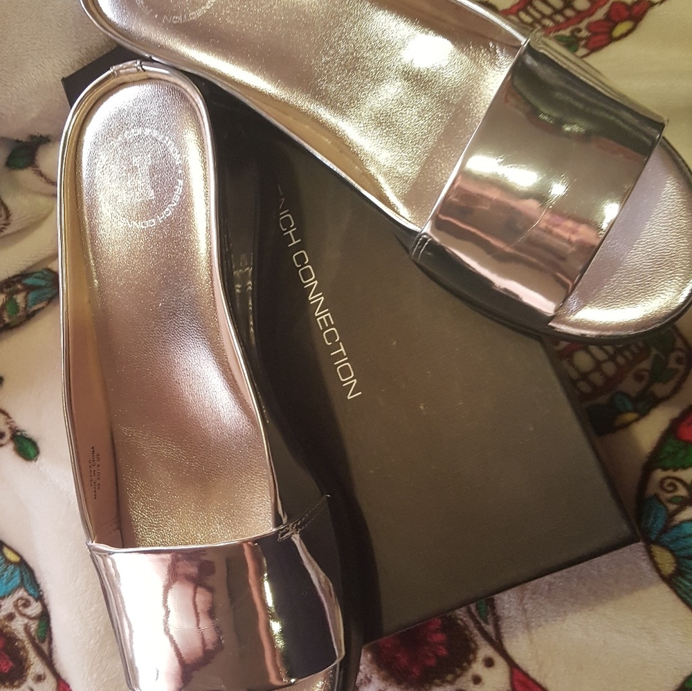Women's shoes